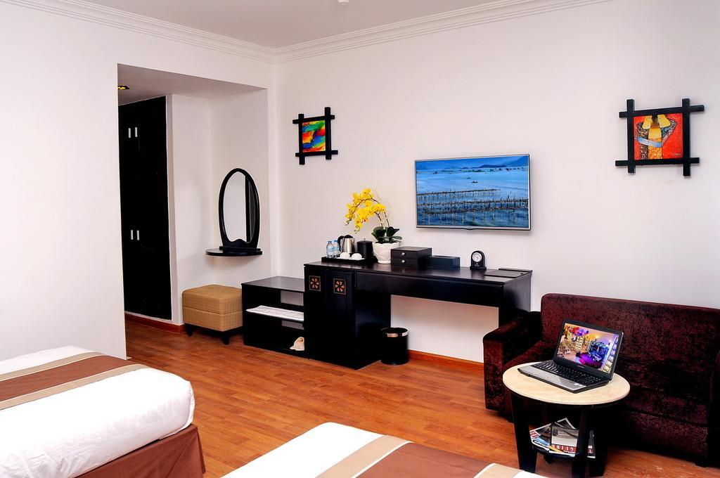 The World Hotel На Транг Екстериор снимка